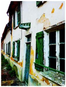 970385_622809947763090_264791578_n